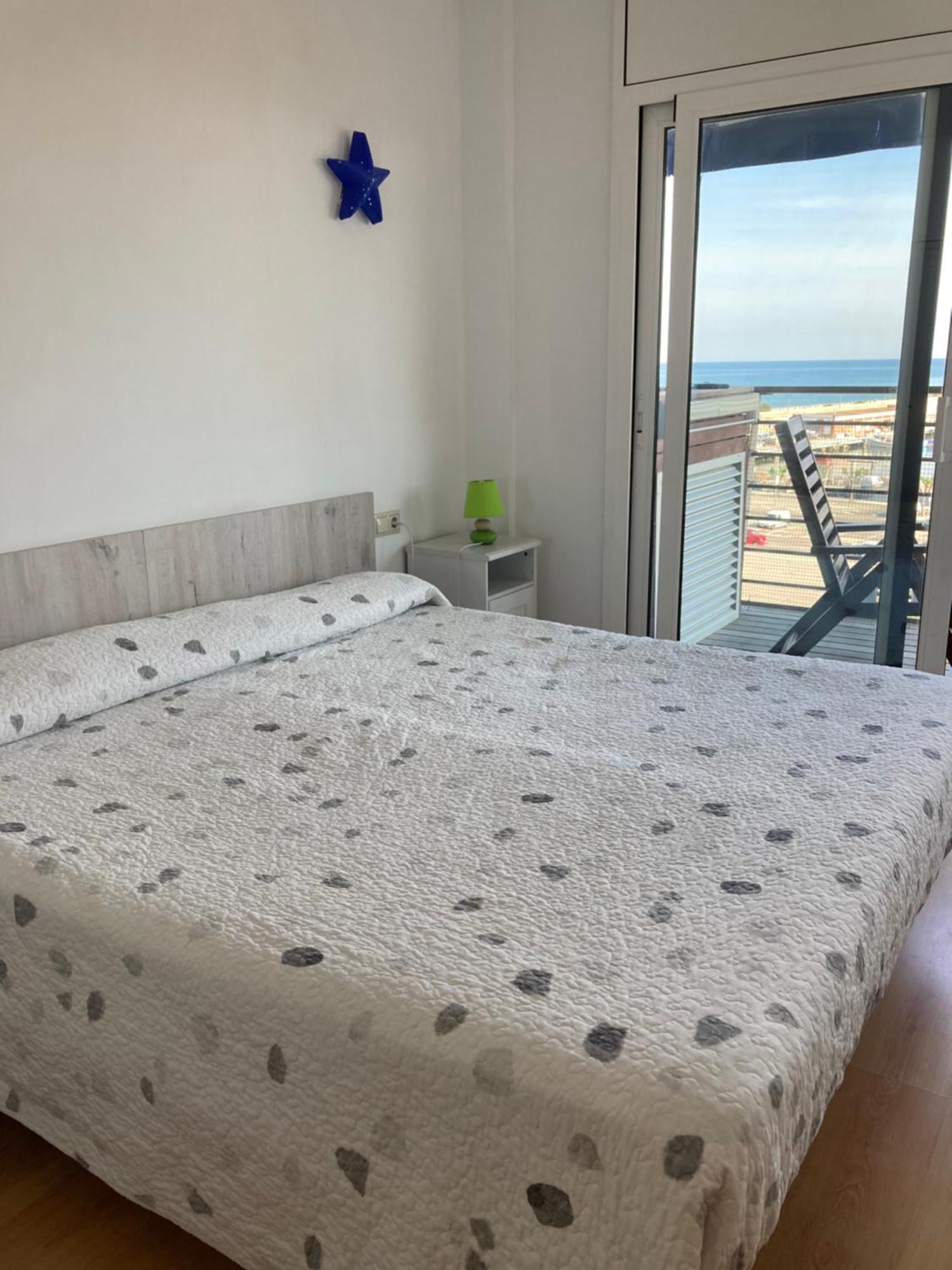 Beach Apartment Vilanova i la Geltrú Exteriör bild